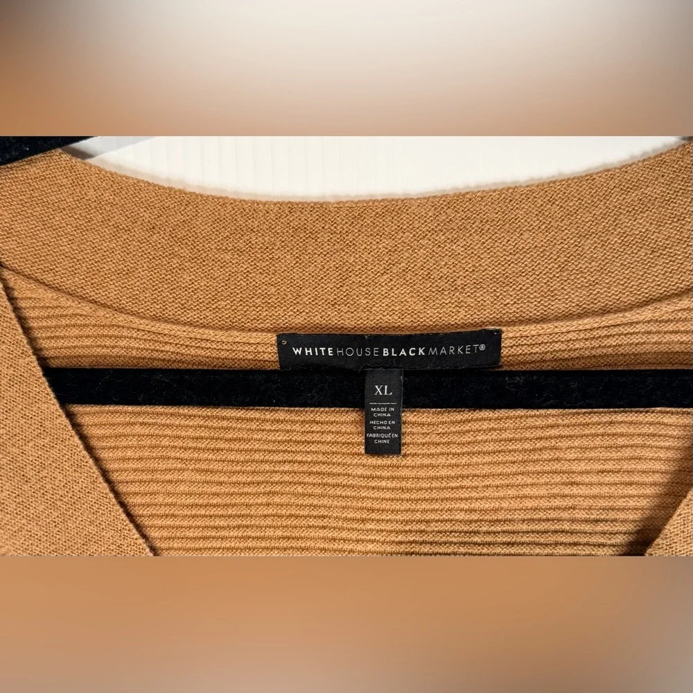 WHBM White House Black Market Ribbed V-Neck Sweater Brown - Size XL